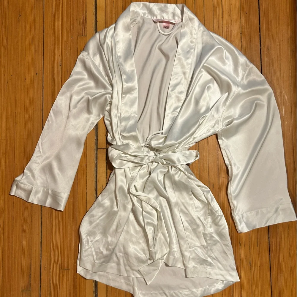 Victorias Secret sumptuous satin